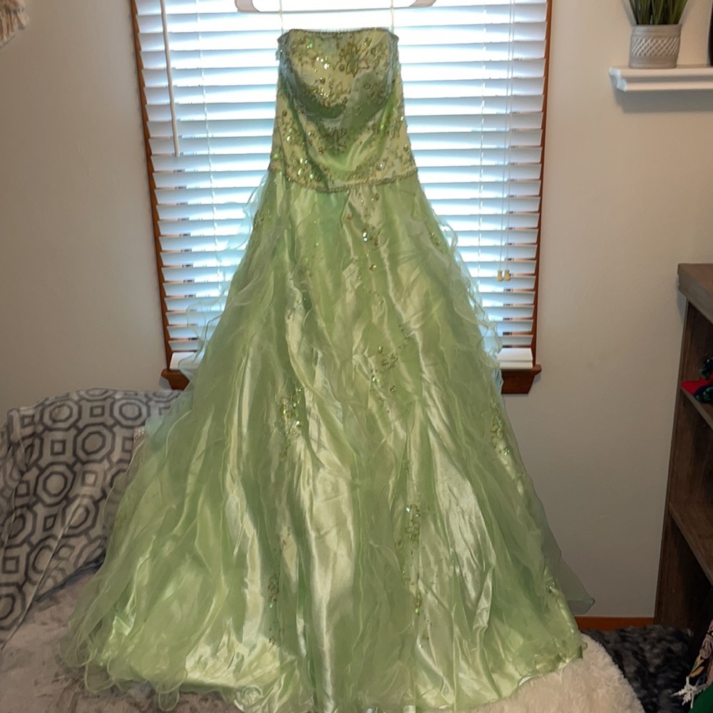 Mint green size 6 prom dress